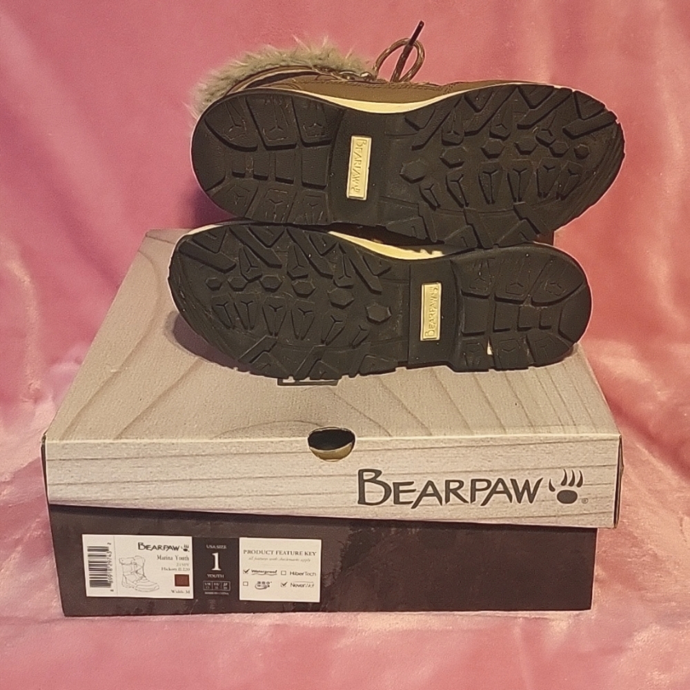 Bearpaw Youth (1) Marina Hickory Boots - Picture 4 of 4